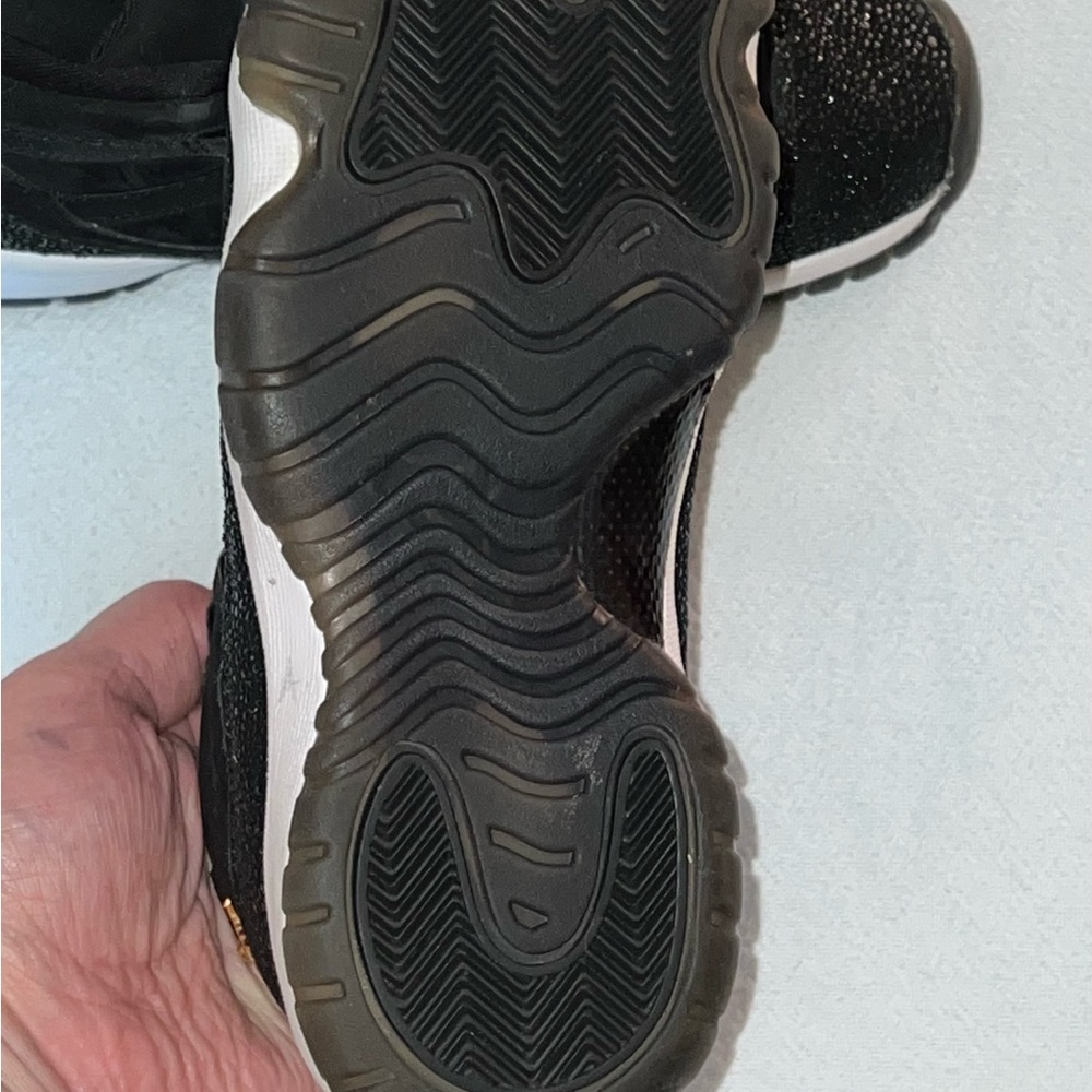 2017
Air Jordan USA 4Y Retro Premium GS 'Heiress' BLACK STINGRAY - Picture 4 of 8